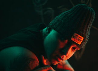 Sixto Rein se conecta con su público en su nuevo disco “Conexión”
